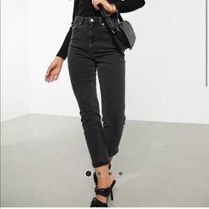 High rise slim fit mom jeans